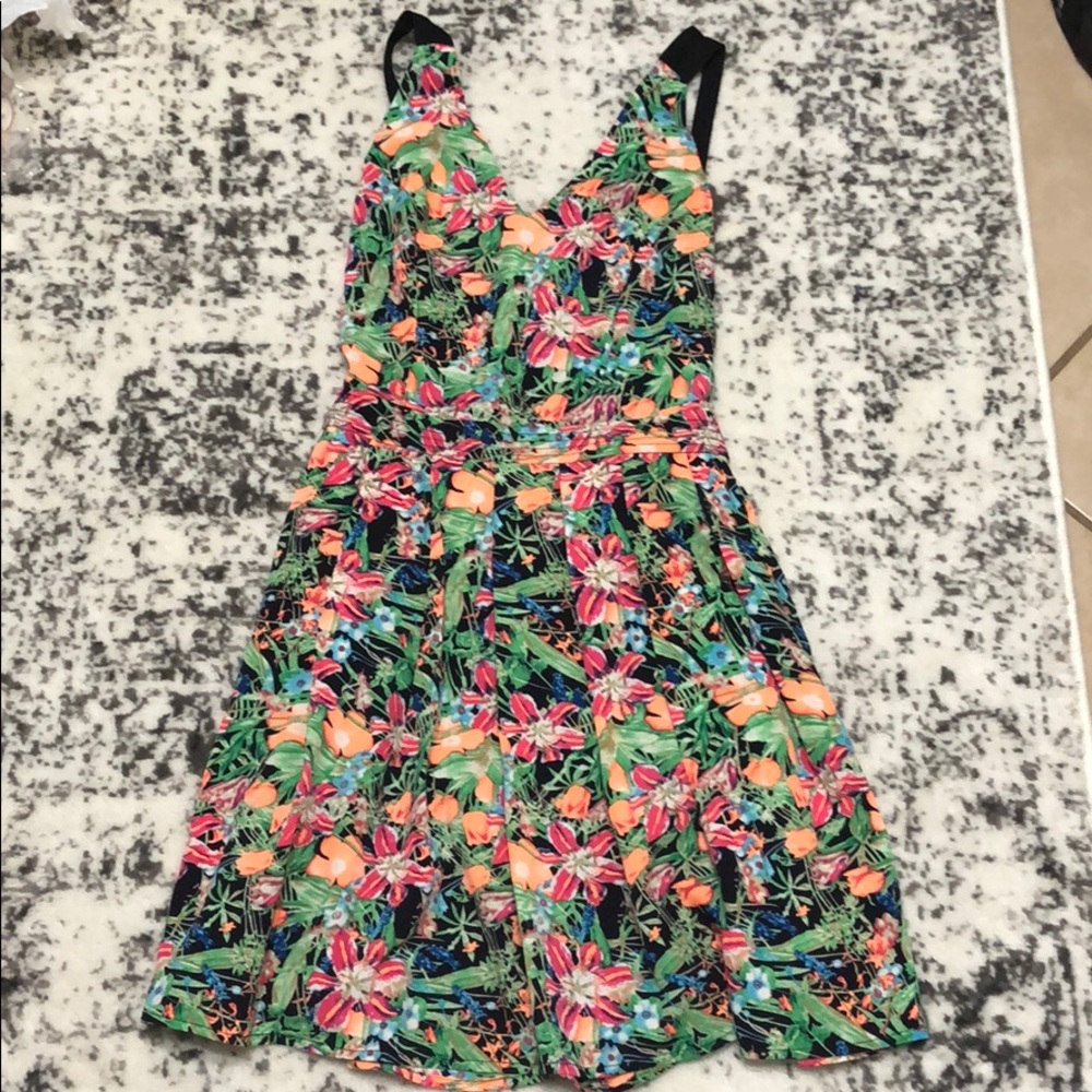 Floral dress small